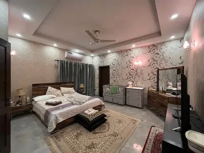 Kanal House With Full Basement-3