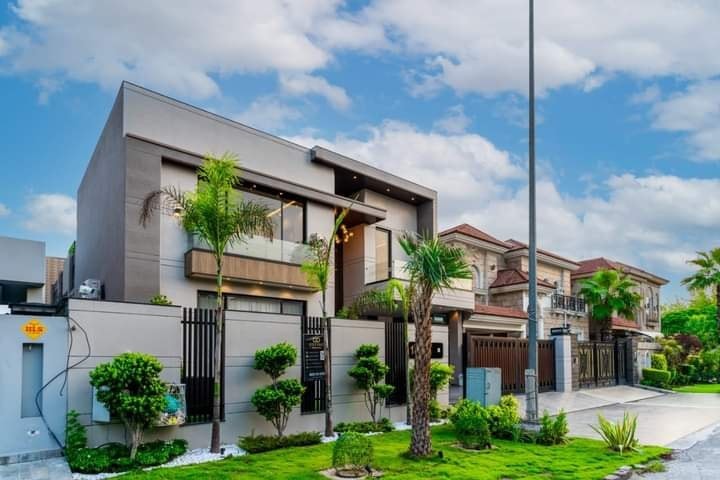 1-Kanal Brandnew Most Stylish Home-5