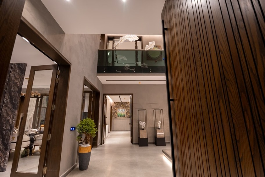 Brand New Corner Furnished Aamazing House-2