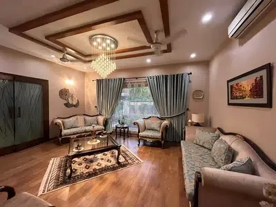 Kanal House With Full Basement-7